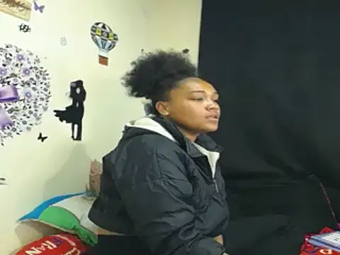 Snapshot of katty_ebonny chatting on 02/19/25, 03:06 katty ebonny online show from 02/19/25, 03:06