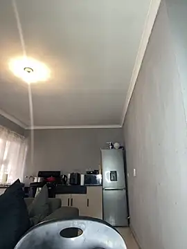 Snapshot of MayaPassion chatting on 10/30/25, 04:03 MayaPassion online show from 10/30/25, 04:03