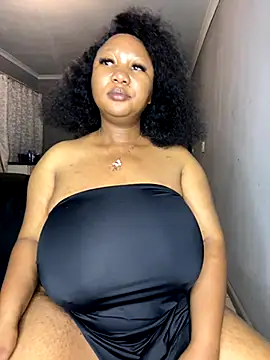 Snapshot of MayaPassion chatting on 11/11/25, 07:25 MayaPassion online show from 11/11/25, 07:25