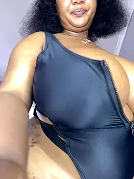 Snapshot of MayaPassion chatting on 11/12/25, 07:31 MayaPassion online show from 11/12/25, 07:31