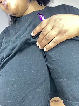 Snapshot of MayaPassion chatting on 11/20/25, 05:18 MayaPassion online show from 11/20/25, 05:18