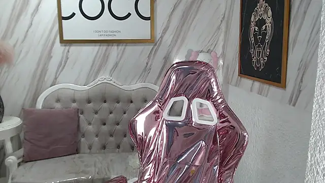 Snapshot of Violeth_b chatting on 02/25/25, 12:45 Violeth b online show from 02/25/25, 12:45