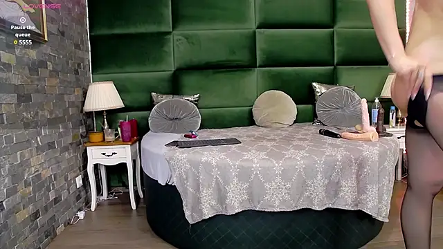 SelenSummer online show from 03/15/25, 06:25