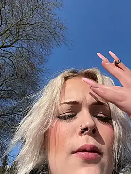 elina may online show from 03/08/25, 01:03