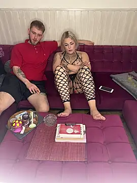 elina may online show from 03/08/25, 04:06