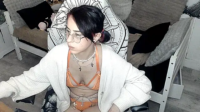 Snapshot of LisandreLaVenale chatting on 02/27/25, 10:20 LisandreLaVenale online show from 02/27/25, 10:20