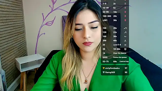 Snapshot of DahliaMoore chatting on 12/03/24, 03:22 DahliaMoore online show from 12/03/24, 03:22