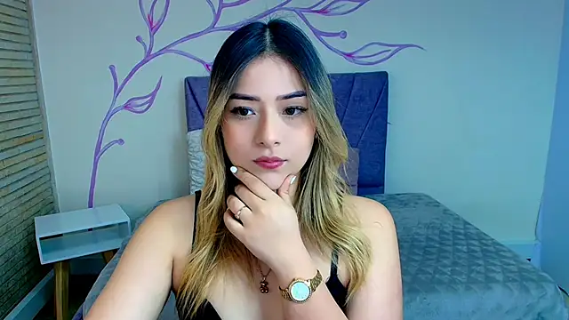 Snapshot of DahliaMoore chatting on 12/17/24, 12:22 DahliaMoore online show from 12/17/24, 12:22