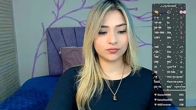 Snapshot of DahliaMoore chatting on 01/24/25, 02:07 DahliaMoore online show from 01/24/25, 02:07