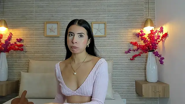 IssabellaLopez online show from 09/30/25, 11:48