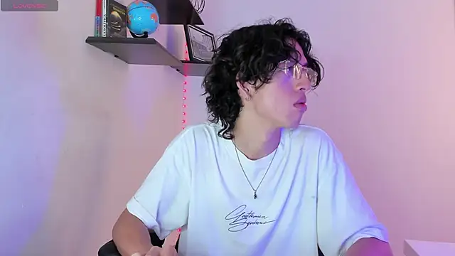 manu vera online show from 09/16/25, 08:10