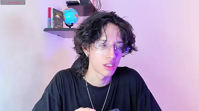 manu vera online show from 09/19/25, 07:36