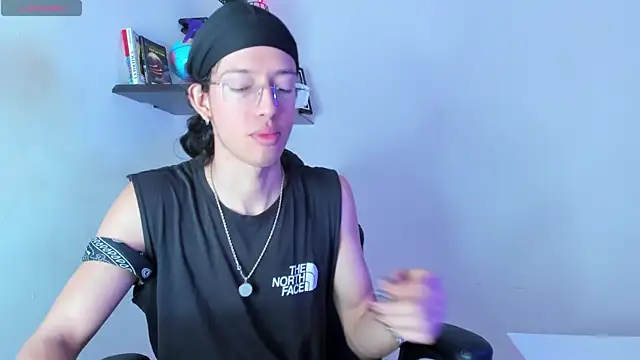 manu vera online show from 10/13/25, 03:45