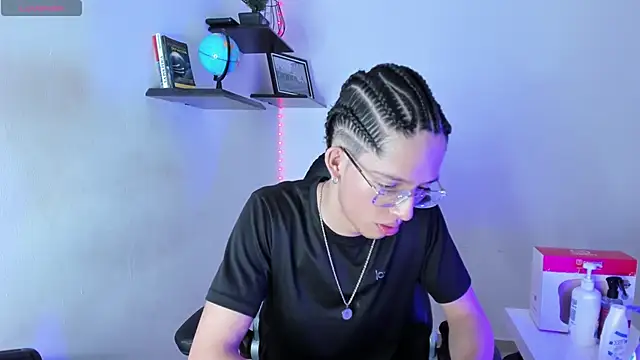 manu vera online show from 11/06/25, 11:26