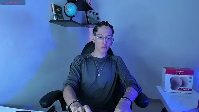 manu vera online show from 11/09/25, 01:37