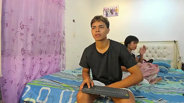 dafnezahiraa  online show from 03/19/25, 03:41