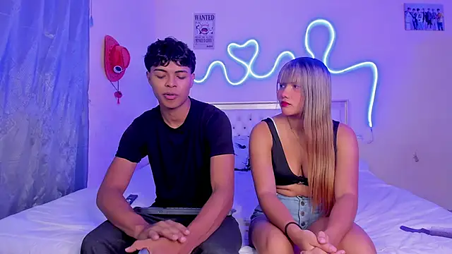 dafnezahiraa  online show from 11/02/25, 12:57