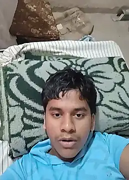 Snapshot of somelb chatting on 03/01/25, 09:29 somelb online show from 03/01/25, 09:29