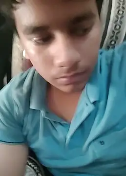 Snapshot of somelb chatting on 03/20/25, 07:14 somelb online show from 03/20/25, 07:14