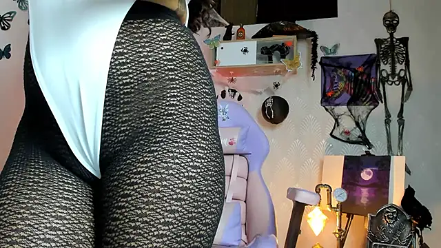 Alaia Love77 online show from 10/16/25, 09:49