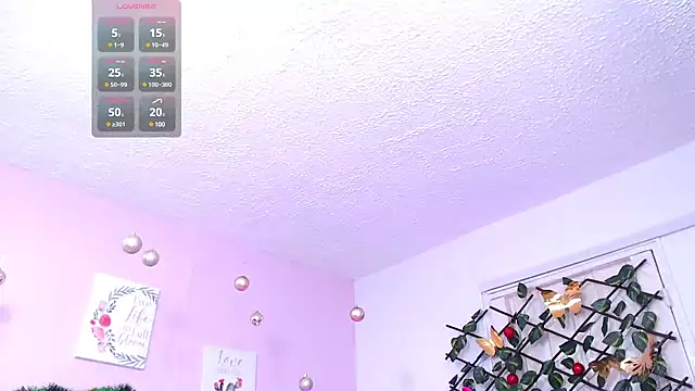 Snapshot of HannaPretthy chatting on 12/17/24, 01:07 HannaPretthy online show from 12/17/24, 01:07