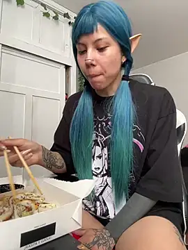 EemaHaruki online show from 12/17/24, 06:42