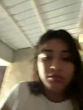 Snapshot of perlita05 chatting on 11/12/25, 03:45 perlita05 online show from 11/12/25, 03:45