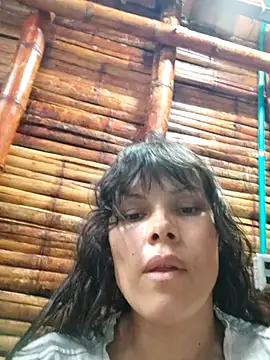 Snapshot of amazonafit_ chatting on 11/27/25, 08:33 amazonafit online show from 11/27/25, 08:33