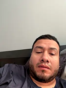 Snapshot of elamante03 chatting on 12/04/24, 02:59 elamante03 online show from 12/04/24, 02:59