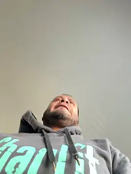 Snapshot of elamante03 chatting on 12/05/24, 07:49 elamante03 online show from 12/05/24, 07:49