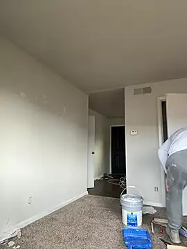 Snapshot of elamante03 chatting on 12/18/24, 02:49 elamante03 online show from 12/18/24, 02:49