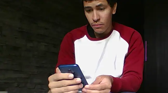 Snapshot of Sexylatin64 chatting on 02/08/25, 02:27 Sexylatin64 online show from 02/08/25, 02:27