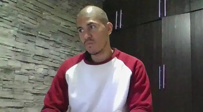 Snapshot of Sexylatin64 chatting on 02/23/25, 02:29 Sexylatin64 online show from 02/23/25, 02:29