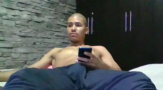 Snapshot of Sexylatin64 chatting on 02/23/25, 10:17 Sexylatin64 online show from 02/23/25, 10:17