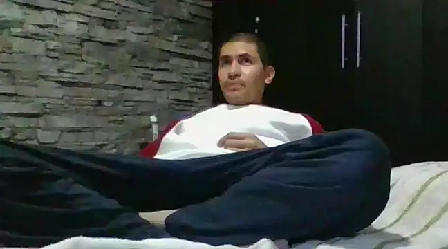 Snapshot of Sexylatin64 chatting on 03/15/25, 11:17 Sexylatin64 online show from 03/15/25, 11:17