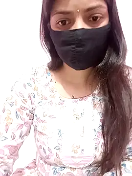 Snapshot of Mahi_Baby25 chatting on 10/08/25, 03:42 Mahi Baby25 online show from 10/08/25, 03:42