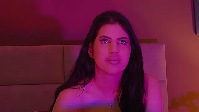 GiuliaHarvey online show from 02/02/25, 06:15