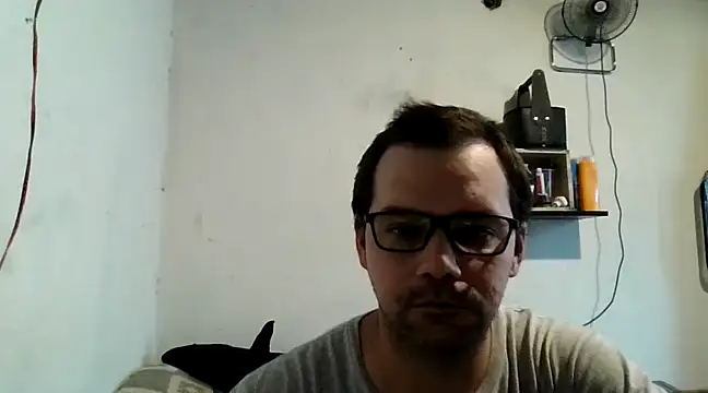 Snapshot of Lolosalvage83 chatting on 12/14/24, 04:09 Lolosalvage83 online show from 12/14/24, 04:09