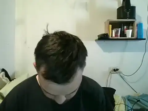 Snapshot of Lolosalvage83 chatting on 01/05/25, 01:04 Lolosalvage83 online show from 01/05/25, 01:04