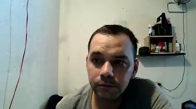 Snapshot of Lolosalvage83 chatting on 01/25/25, 04:13 Lolosalvage83 online show from 01/25/25, 04:13