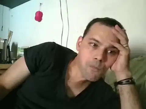 Snapshot of Lolosalvage83 chatting on 02/02/25, 01:19 Lolosalvage83 online show from 02/02/25, 01:19