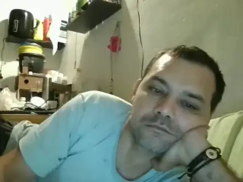 Snapshot of Lolosalvage83 chatting on 02/15/25, 09:05 Lolosalvage83 online show from 02/15/25, 09:05