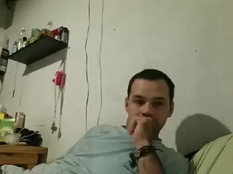 Snapshot of Lolosalvage83 chatting on 02/15/25, 12:33 Lolosalvage83 online show from 02/15/25, 12:33