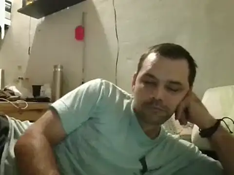 Snapshot of Lolosalvage83 chatting on 02/16/25, 09:15 Lolosalvage83 online show from 02/16/25, 09:15