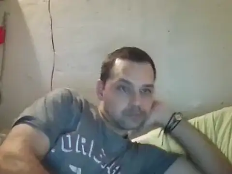 Snapshot of Lolosalvage83 chatting on 02/16/25, 05:48 Lolosalvage83 online show from 02/16/25, 05:48