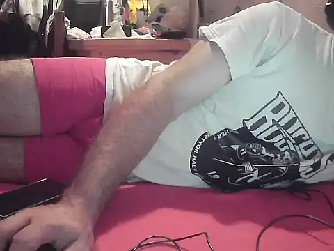 Snapshot of Lolosalvage83 chatting on 03/04/25, 09:40 Lolosalvage83 online show from 03/04/25, 09:40