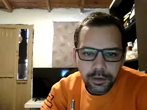 Snapshot of Lolosalvage83 chatting on 03/15/25, 02:01 Lolosalvage83 online show from 03/15/25, 02:01