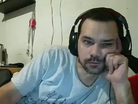 Snapshot of Lolosalvage83 chatting on 03/16/25, 07:38 Lolosalvage83 online show from 03/16/25, 07:38