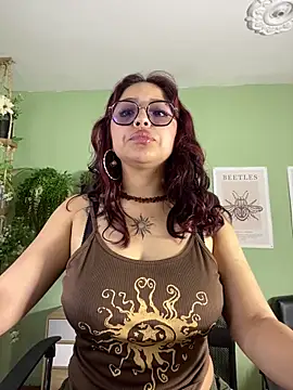 Snapshot of Liittleluaa_ chatting on 09/16/25, 06:20 Liittleluaa online show from 09/16/25, 06:20