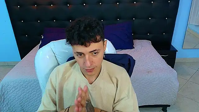 Lobo 17  online show from 01/15/25, 03:54